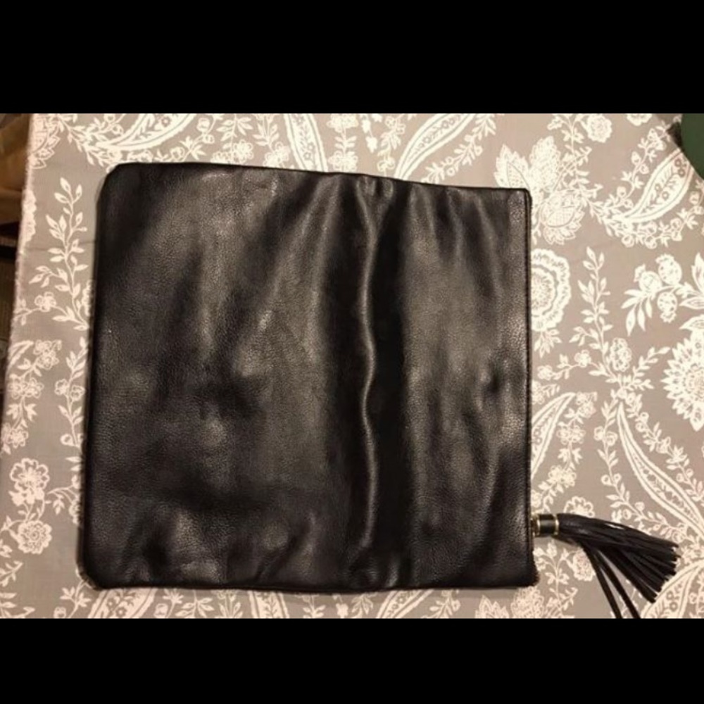 Fold over clutch